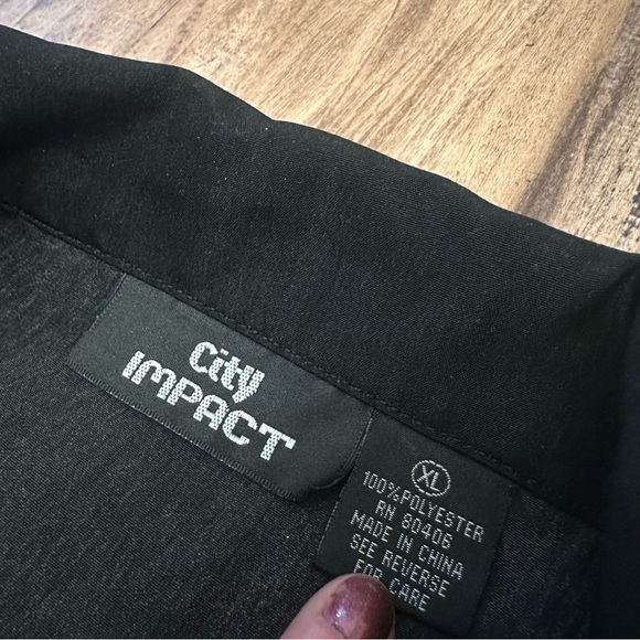 VTG Y2K 2000s Bright Red & Black Dragon Flame Print Alt Grunge Cyber Dress Shirt - Picture 2 of 5